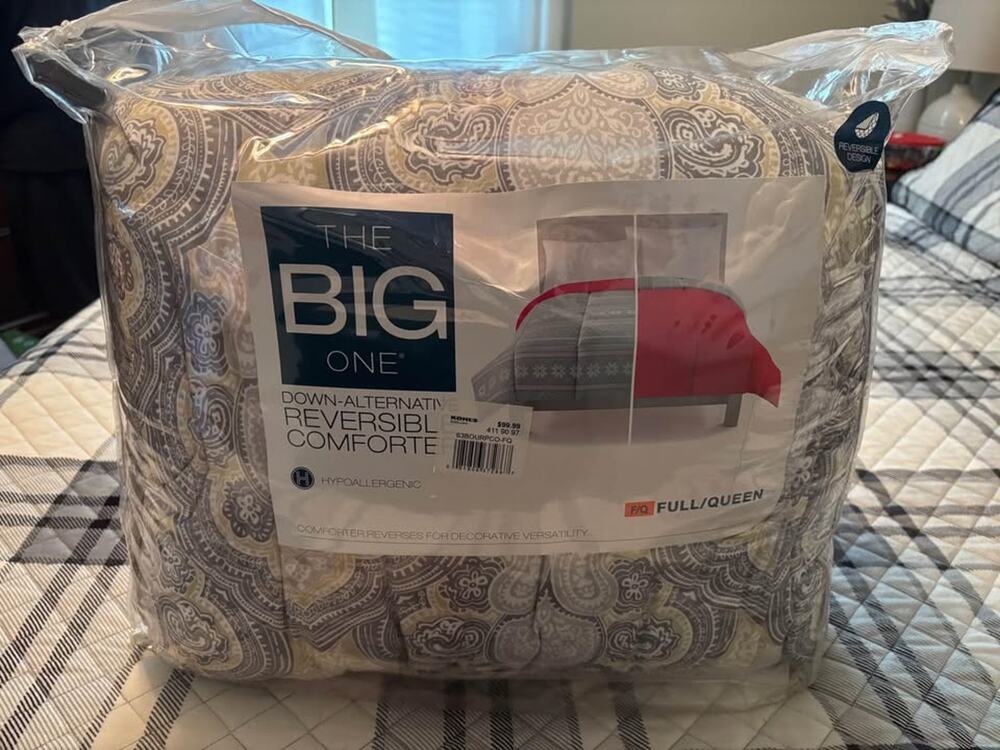 The Big One Down Alternative Reversible Comforter Full/Queen